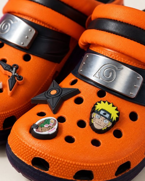 Naruto Clogs: second detail close-up