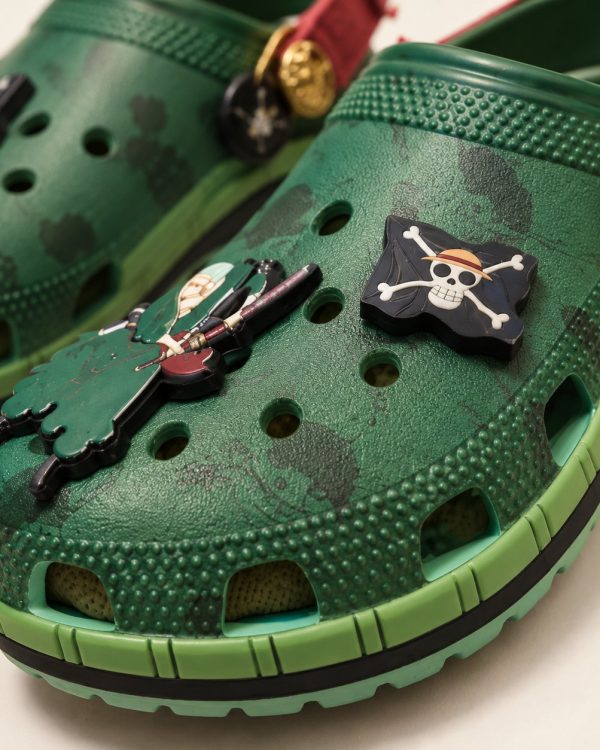 Zoro Clogs: second detail close-up